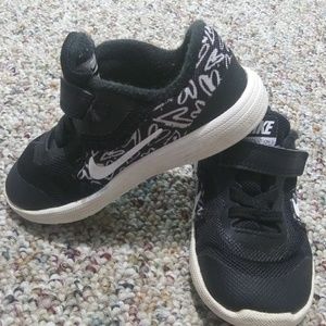 Boys nike shoes